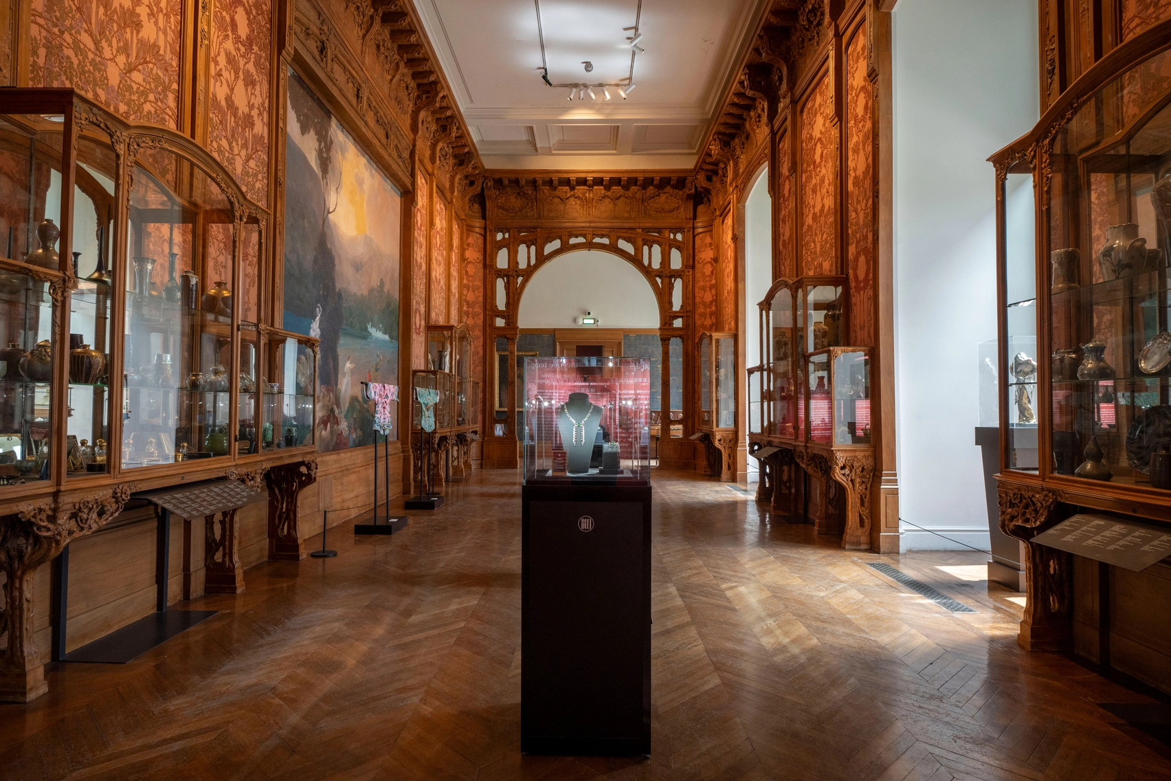 Eternal Elegance of HE